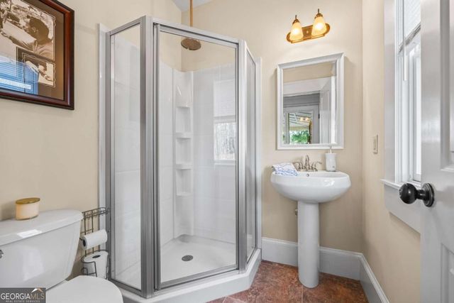 212 Northlake Drive, Hartwell, GA 30643