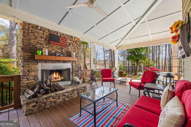 212 Northlake Drive, Hartwell, GA 30643