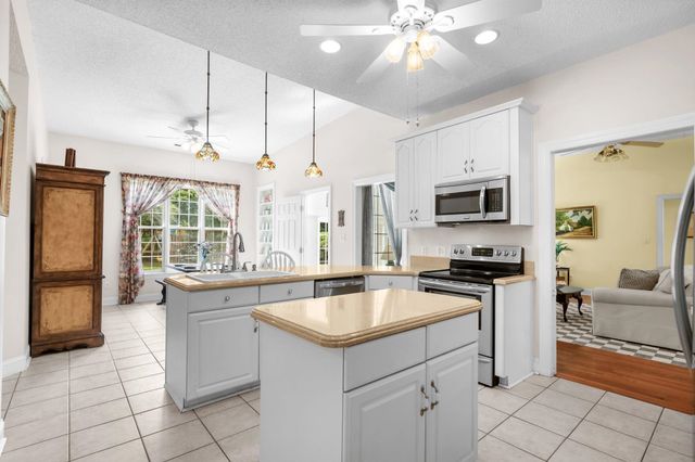 31 Spicebush Ln., Pawleys Island, SC 29585