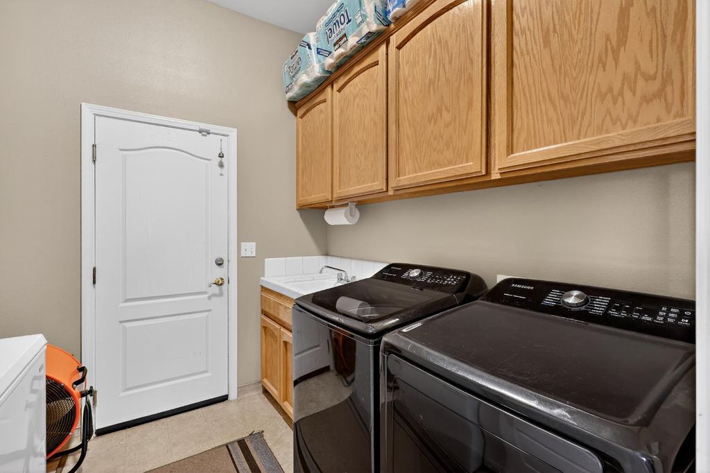 Image 16 of property listing at 4500 Biltmore Street, Chowchilla, CA 93610