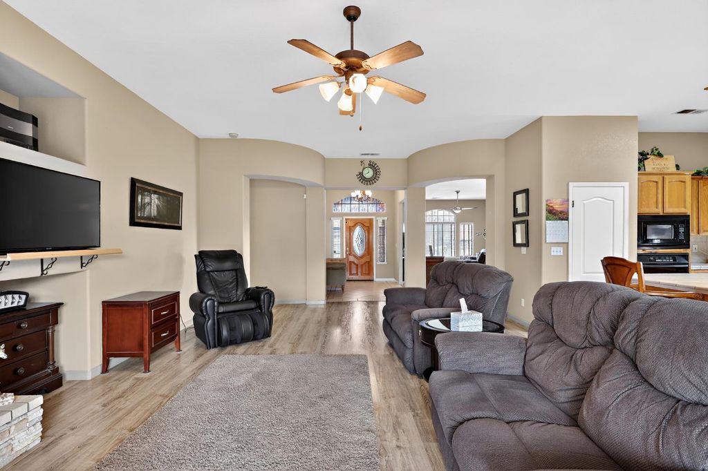 Image 7 of property listing at 4500 Biltmore Street, Chowchilla, CA 93610