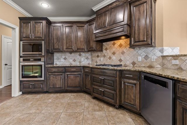 3900 SW Stonefield Street, Bentonville, AR 72713
