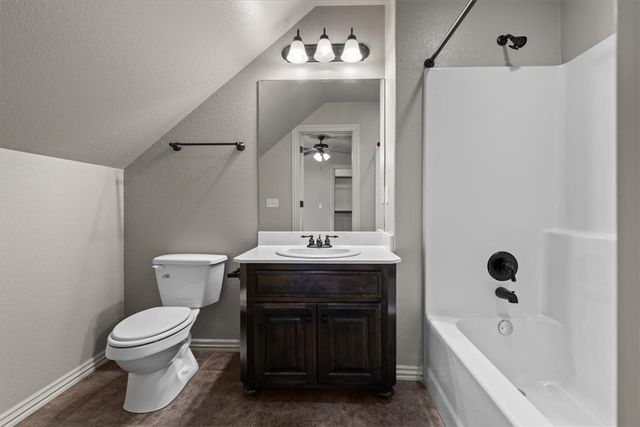 3900 SW Stonefield Street, Bentonville, AR 72713