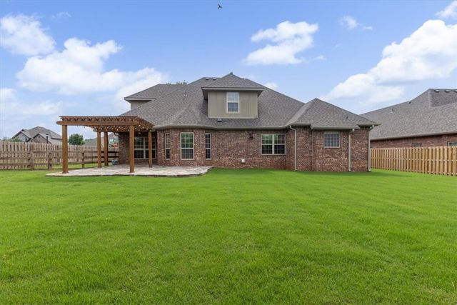 3900 SW Stonefield Street, Bentonville, AR 72713