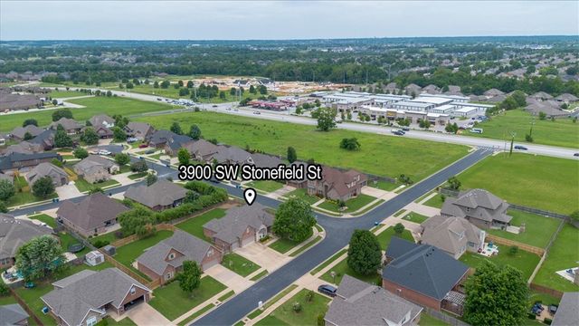 3900 SW Stonefield Street, Bentonville, AR 72713