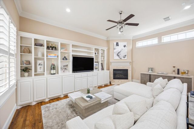 1604 W 24th Street, Houston, TX 77008