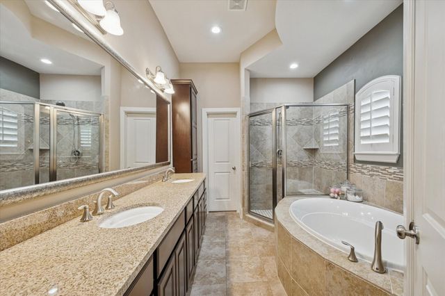 1604 W 24th Street, Houston, TX 77008