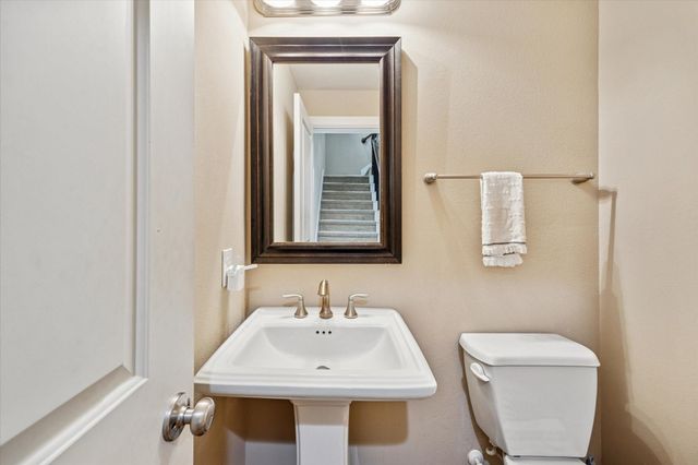 1604 W 24th Street, Houston, TX 77008