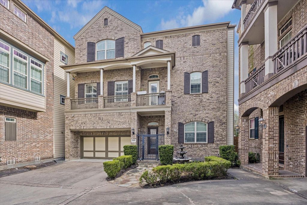 1604 W 24th Street, Houston, TX 77008