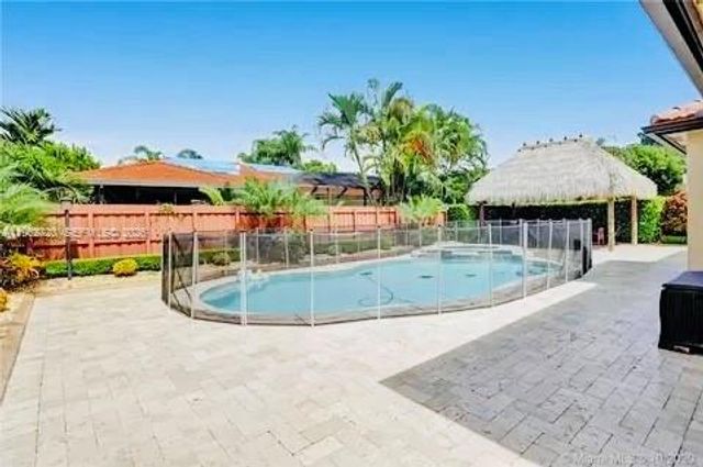 15413 SW 116th Ter, Miami, FL 33196