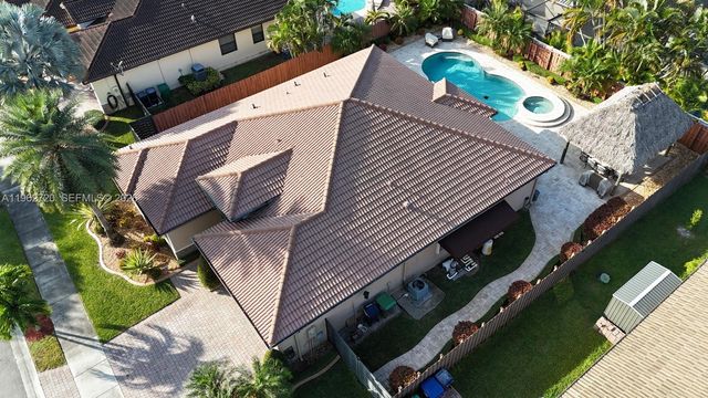 15413 SW 116th Ter, Miami, FL 33196