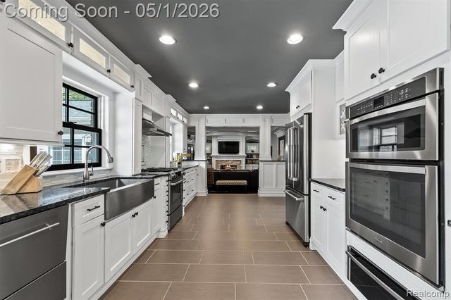 152 Randolph Road, Rochester Hills, MI 48309