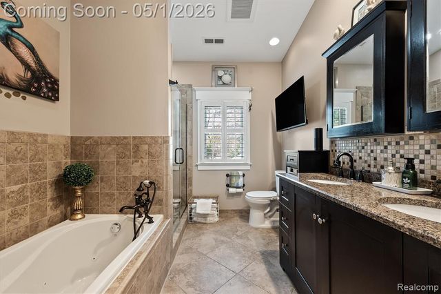 152 Randolph Road, Rochester Hills, MI 48309