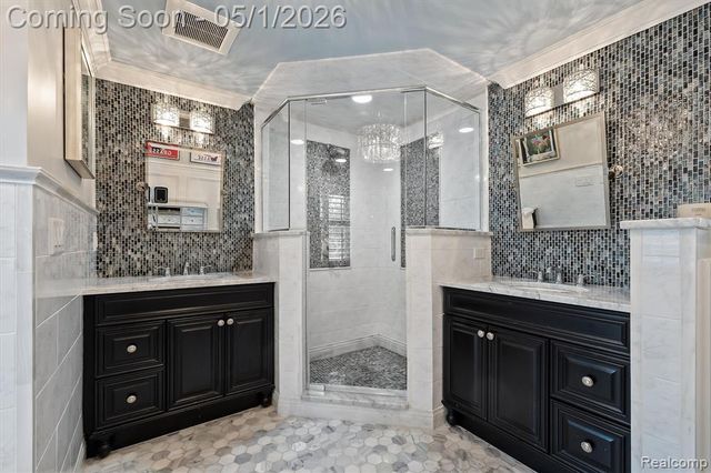 152 Randolph Road, Rochester Hills, MI 48309