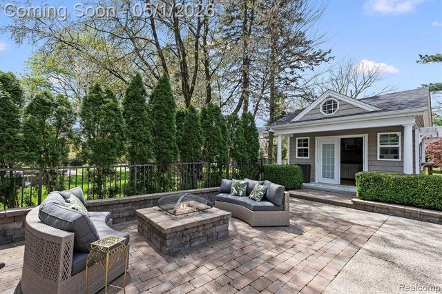 152 Randolph Road, Rochester Hills, MI 48309