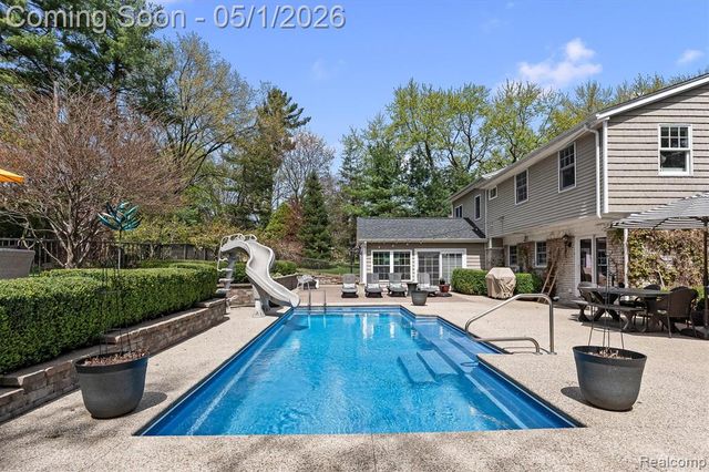 152 Randolph Road, Rochester Hills, MI 48309