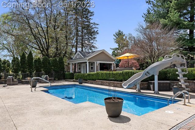 152 Randolph Road, Rochester Hills, MI 48309