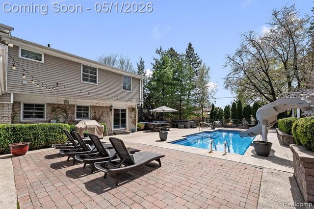 152 Randolph Road, Rochester Hills, MI 48309