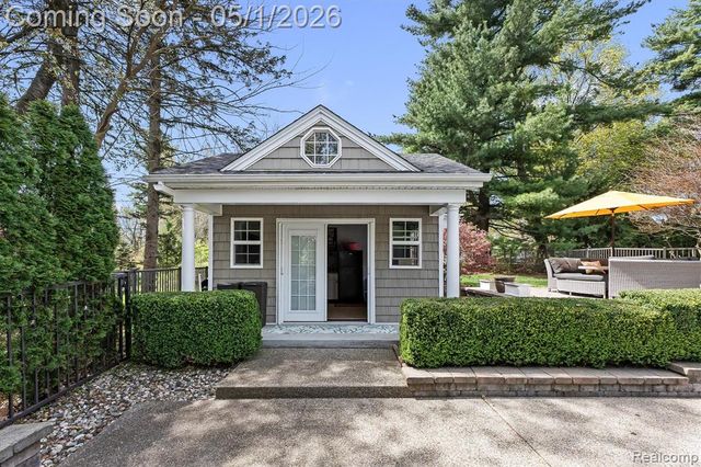152 Randolph Road, Rochester Hills, MI 48309