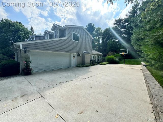 152 Randolph Road, Rochester Hills, MI 48309