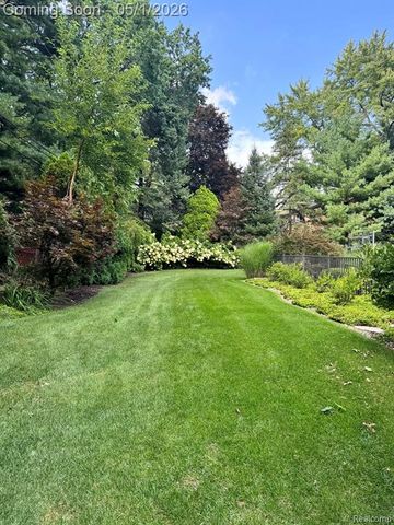 152 Randolph Road, Rochester Hills, MI 48309