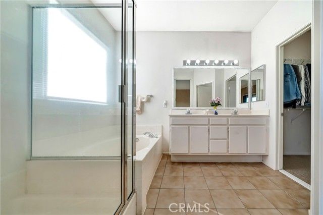 1732 W Holguin Street, Lancaster, CA 93534