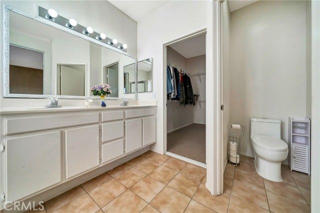 1732 W Holguin Street, Lancaster, CA 93534