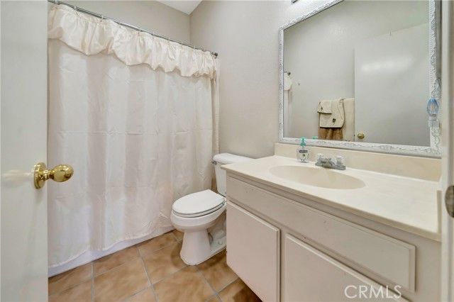 1732 W Holguin Street, Lancaster, CA 93534