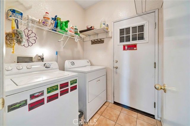 1732 W Holguin Street, Lancaster, CA 93534