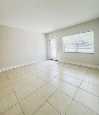 300 VENETIAN DRIVE 3, Clearwater, FL 33755