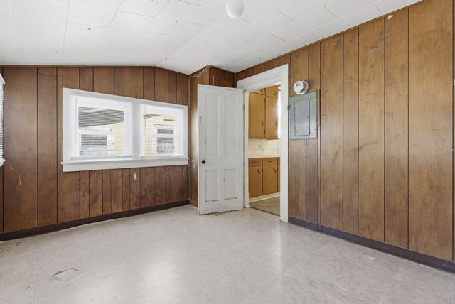 822 W Scott Street, Springfield, MO 65802