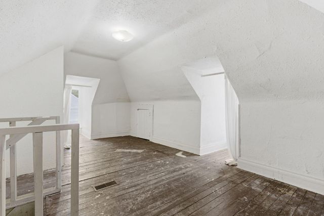 822 W Scott Street, Springfield, MO 65802