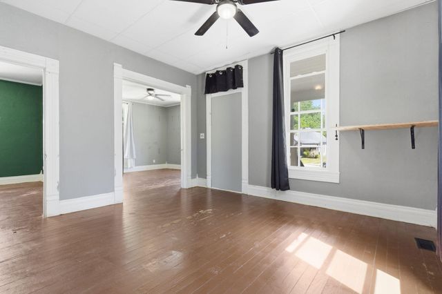 822 W Scott Street, Springfield, MO 65802