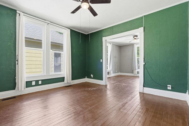 822 W Scott Street, Springfield, MO 65802