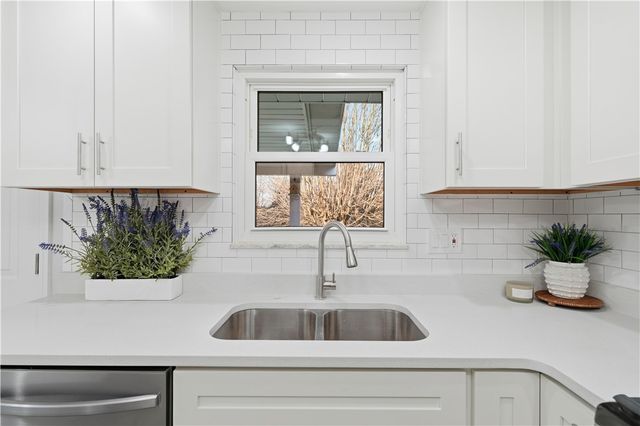 408 Highview St, Derry Twp, PA 15650