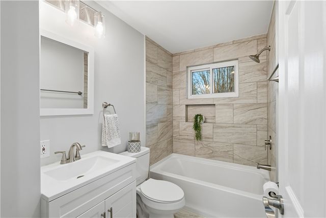 408 Highview St, Derry Twp, PA 15650