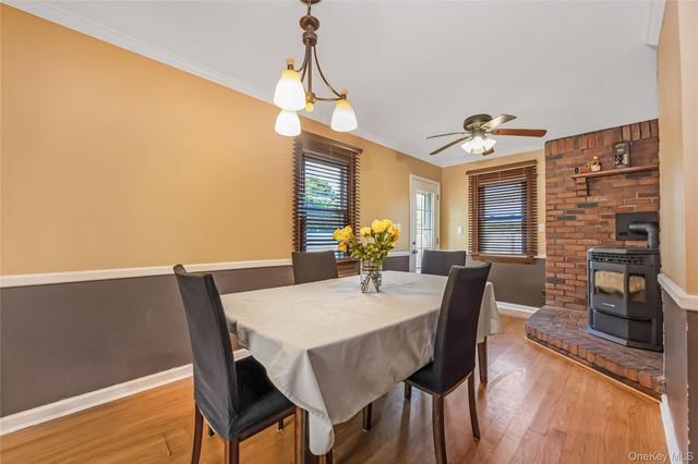 69 Louis Drive, Farmingdale, NY 11735