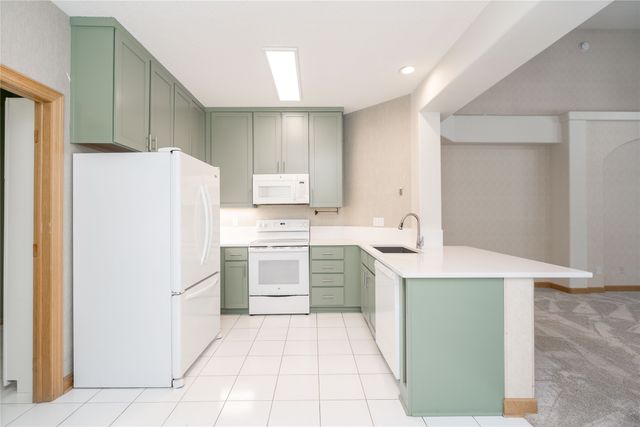 6200 EP True Parkway 124, West Des Moines, IA 50266