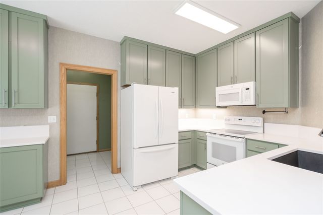 6200 EP True Parkway 124, West Des Moines, IA 50266