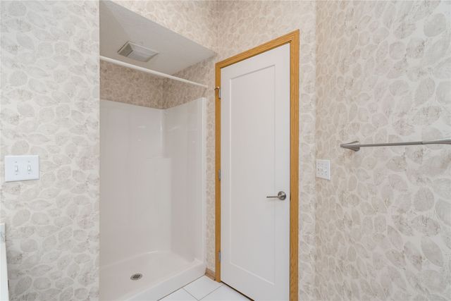 6200 EP True Parkway 124, West Des Moines, IA 50266