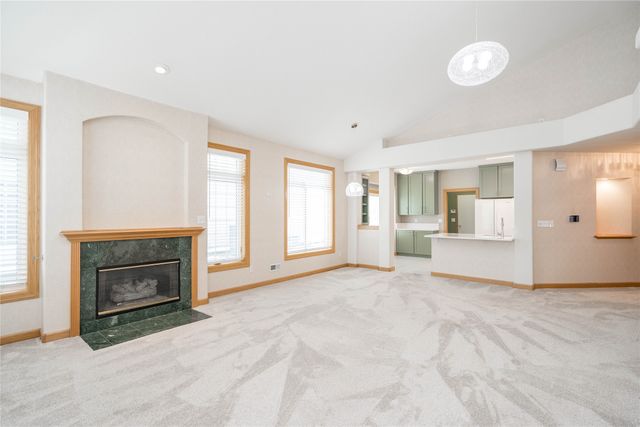 6200 EP True Parkway 124, West Des Moines, IA 50266