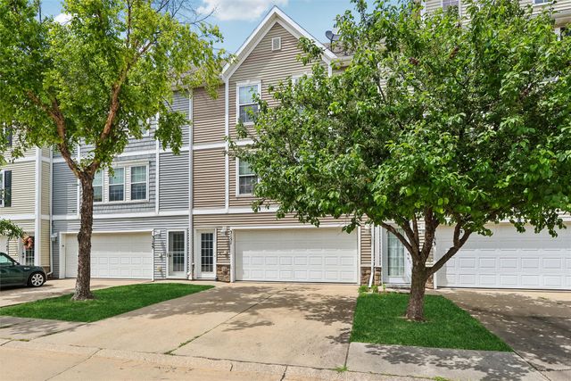 3151 SW Sharmin Lane, Ankeny, IA 50023