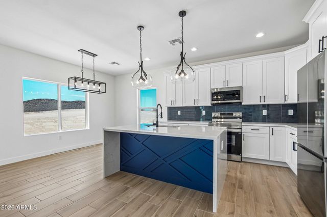 35987 W SUNLAND Avenue, Tonopah, AZ 85354