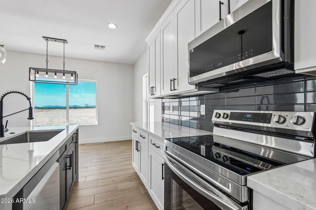 35987 W SUNLAND Avenue, Tonopah, AZ 85354