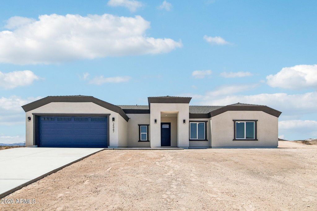 35987 W SUNLAND Avenue, Tonopah, AZ 85354