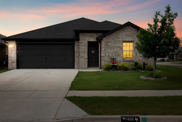 1625 Kirby Lane, Lancaster, TX 75146