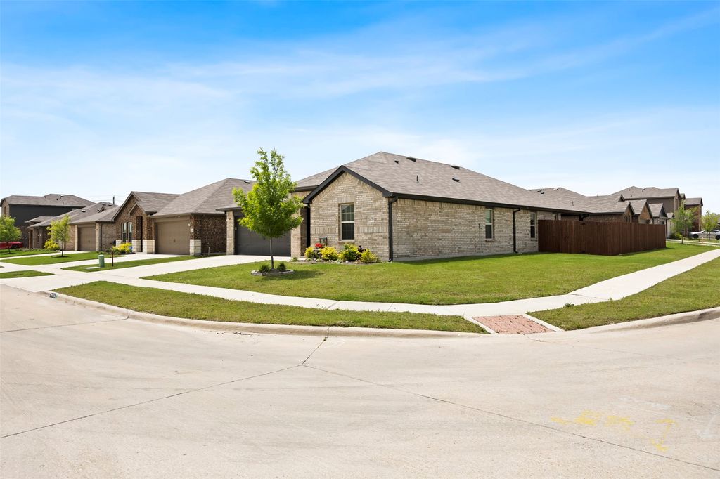 1625 Kirby Lane, Lancaster, TX 75146