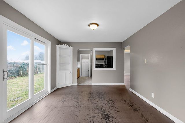 161 S James Road, Columbus, OH 43213