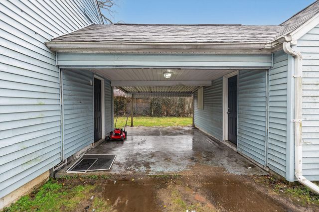 161 S James Road, Columbus, OH 43213