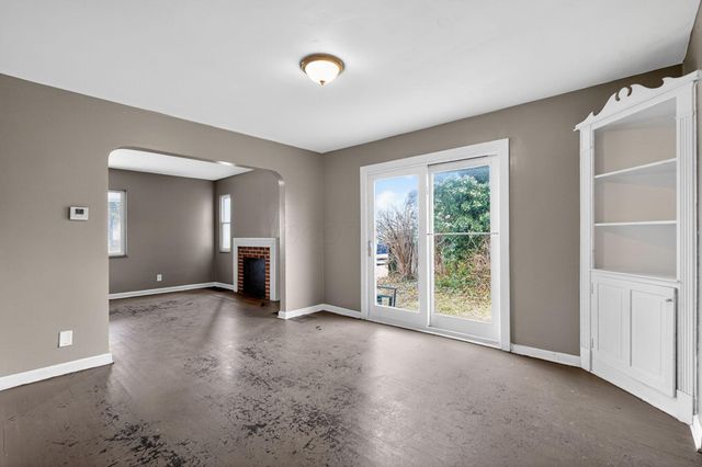 161 S James Road, Columbus, OH 43213